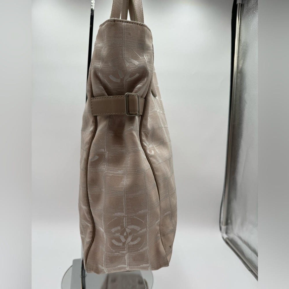 Chanel-Authentic- Travel Line Tote Bag Pink Blush - Picture 6 of 16